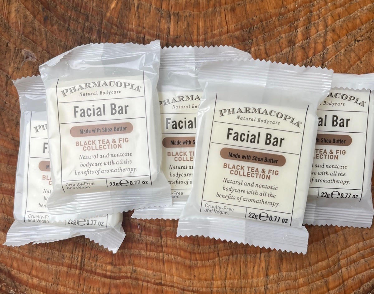 50 Pharmacopia facial bar black tea & fig collection.with shea butter 0.77 oz