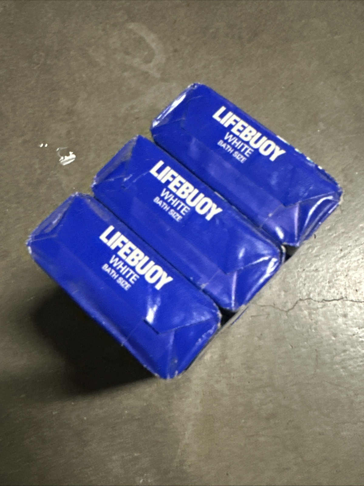 Vintage 1980s Lifebuoy Classic Scent White Deodorant 3 Pack Soap Bar 4.5 oz NOS