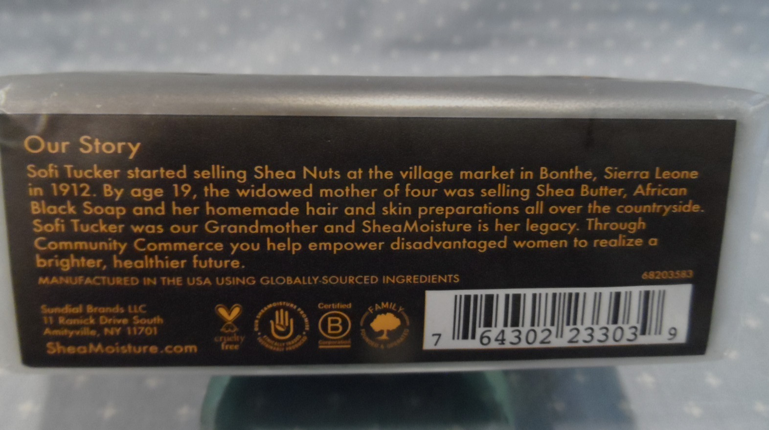 Shea Moisture African Black Soap Cleanser w/ Shea Butter- 8 oz Bar