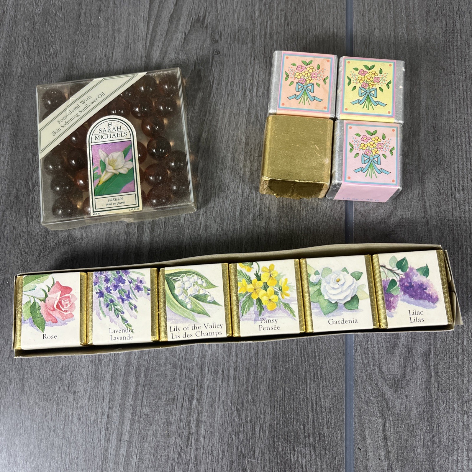 English Bath Cubes Floral Garden Scents And Oil Pearls – Vintage