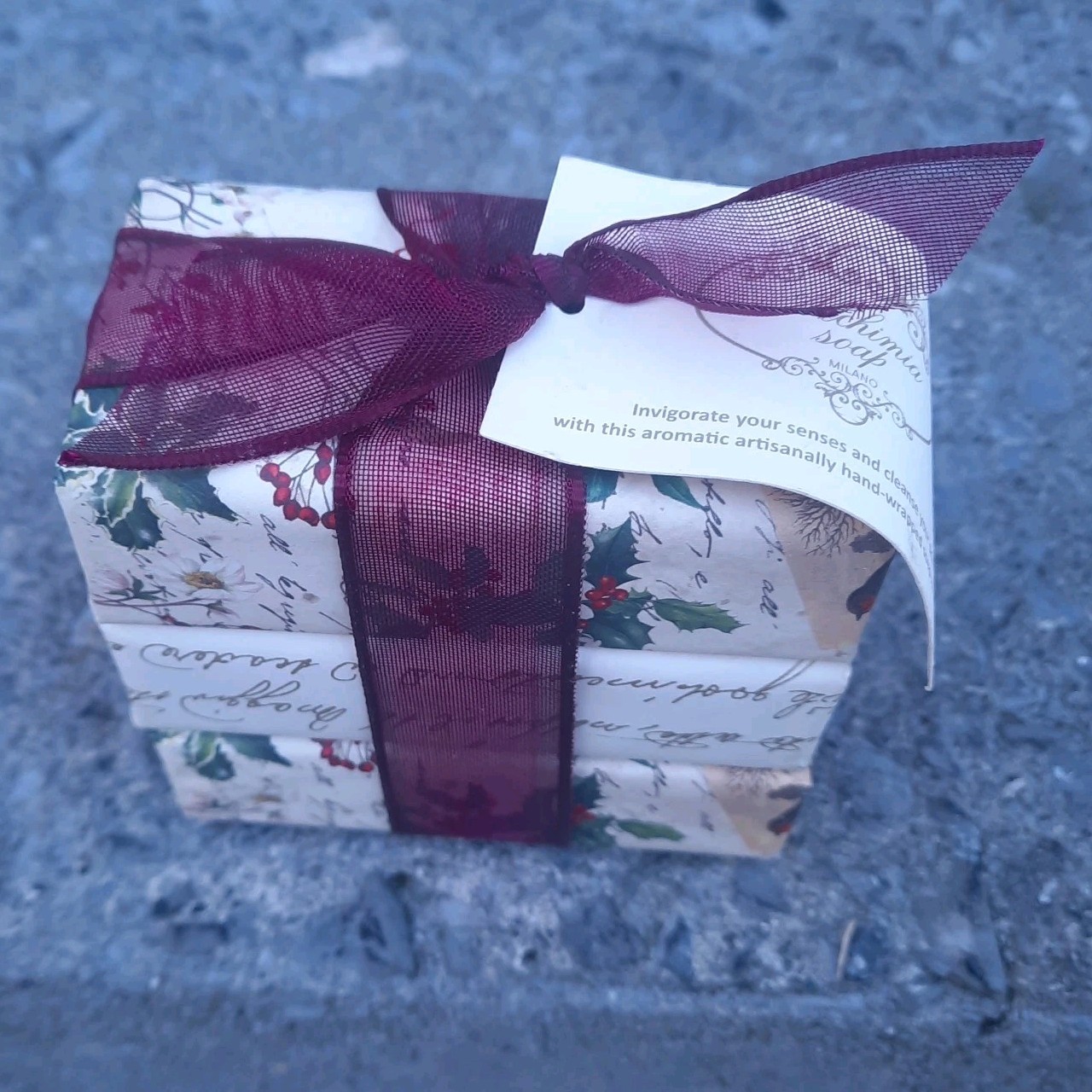ALCHIMIA Italy Holiday Holly Berry Soap Set 3x 3.5oz/100g Bars Total 300g