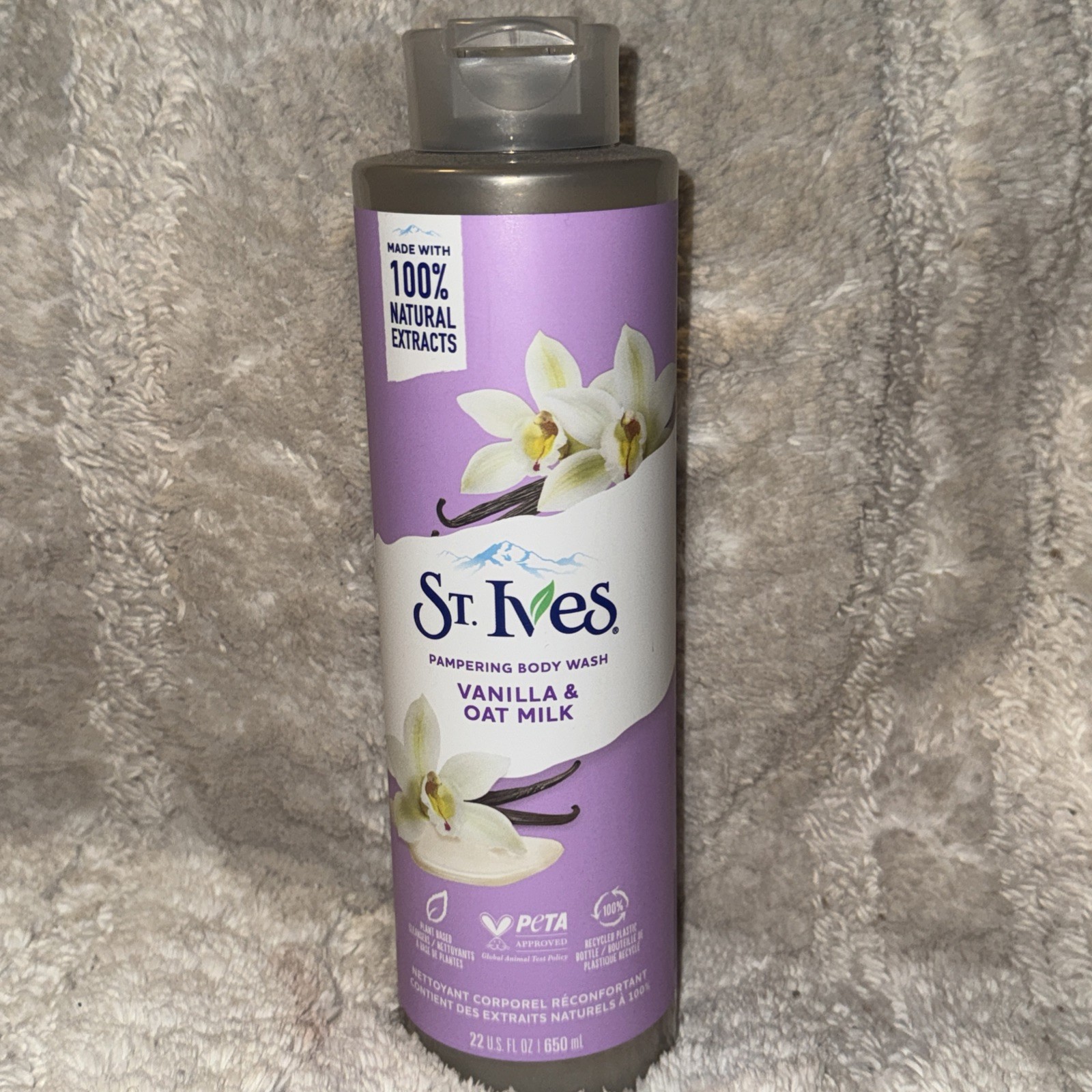St. Ives Pampering Body Wash Vanilla and Oat Milk 22oz Plastic Bottle