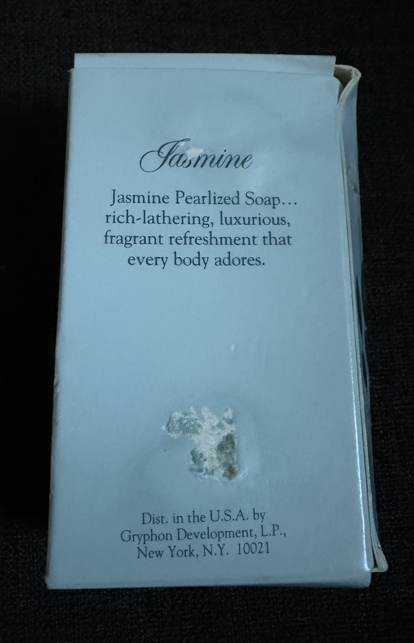 Victoria’s Secret Wild English Garden Pearlized Soapbar 3.5oz JASMINE Rare!