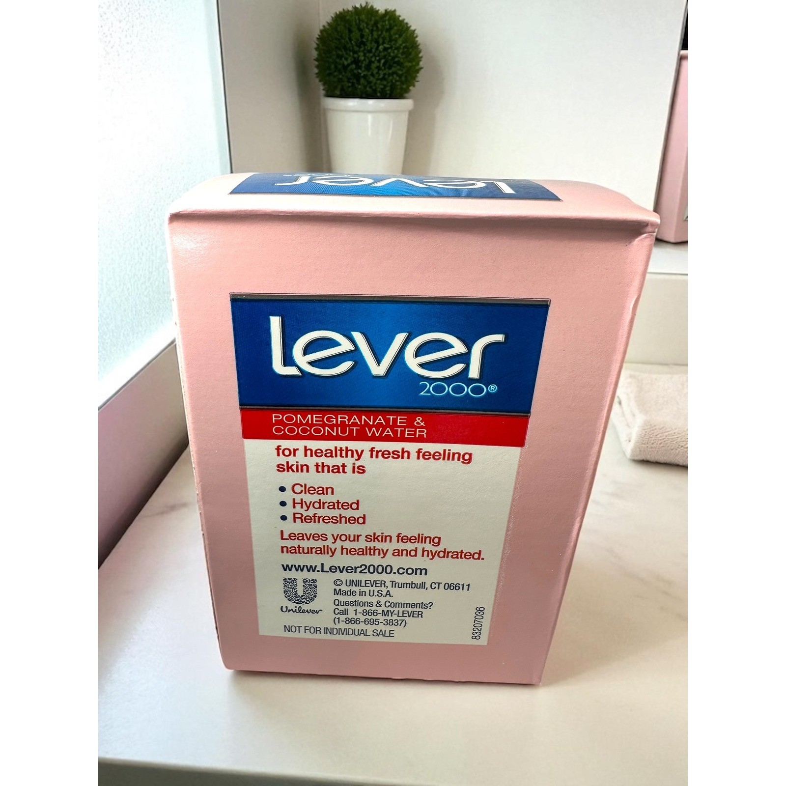 Lever 2000 Bar Soap – Pomegranate & Coconut Water – 4 Bars – HTF Discontinued