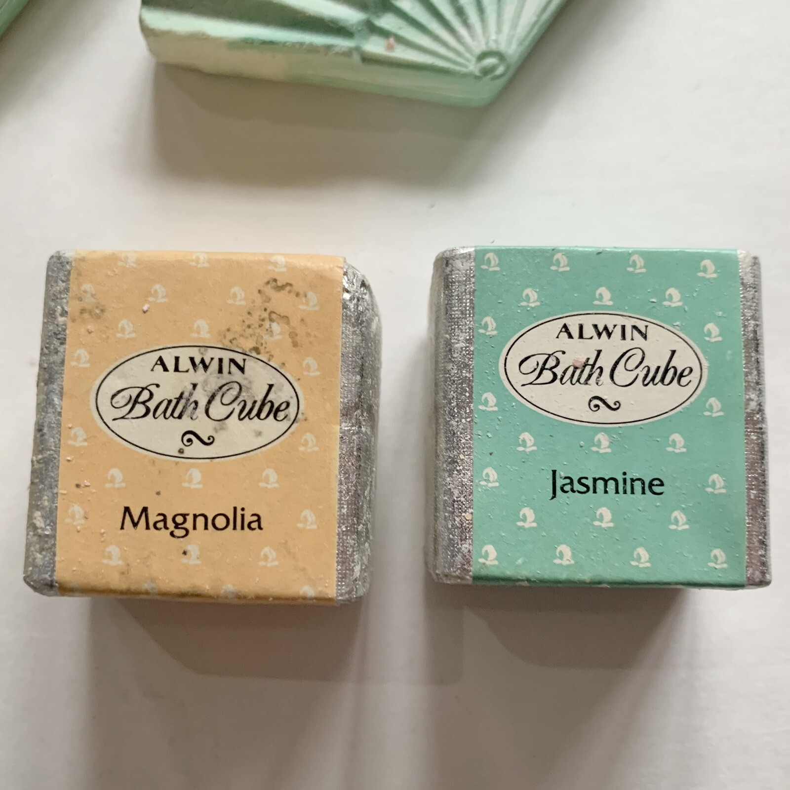 Lot of 9 Vintage Miniature Bathroom Soaps Fan Pineapple Shell Rose Cube Alwin