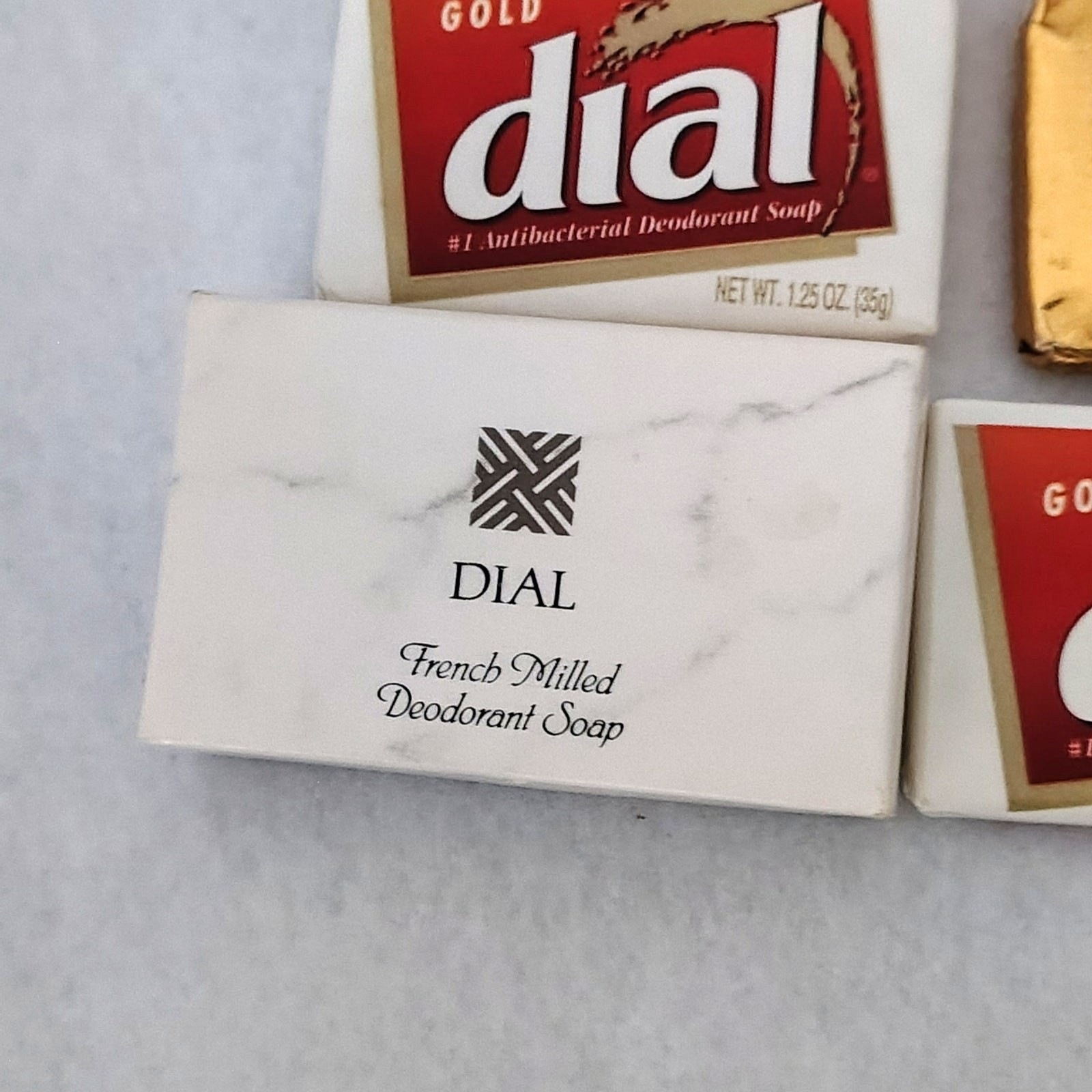 12 Vintage Dial Gold Bar Soaps Antibacterial Deodorant 1.25 oz Travel 80s NOS