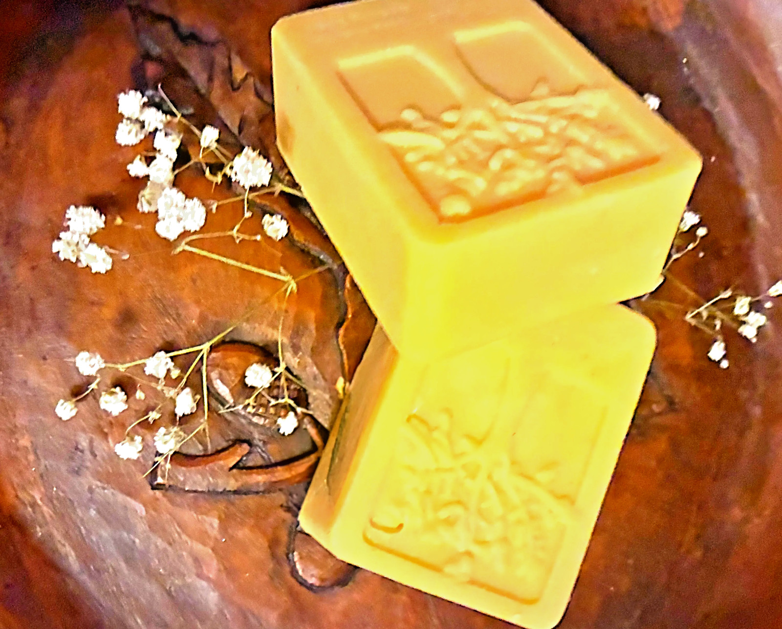 Manuka Honey Turmeric Tallow Soap | Kojic Acid Niacinamide Face Body Cleanser