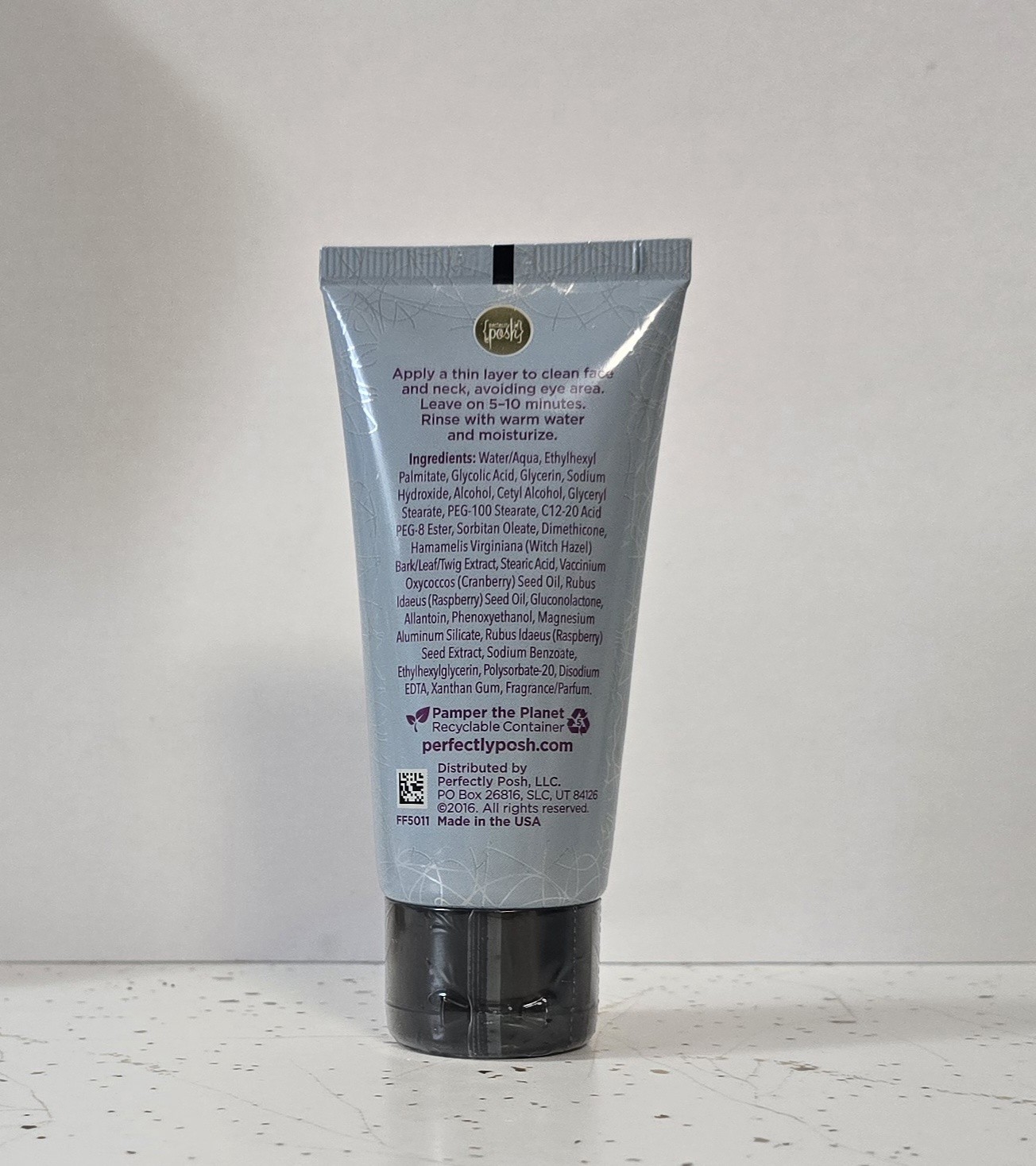 Perfectly Posh CALLING ALL FAIRIES Exfoliating Spun Sugar Mask – 2 oz – Sealed
