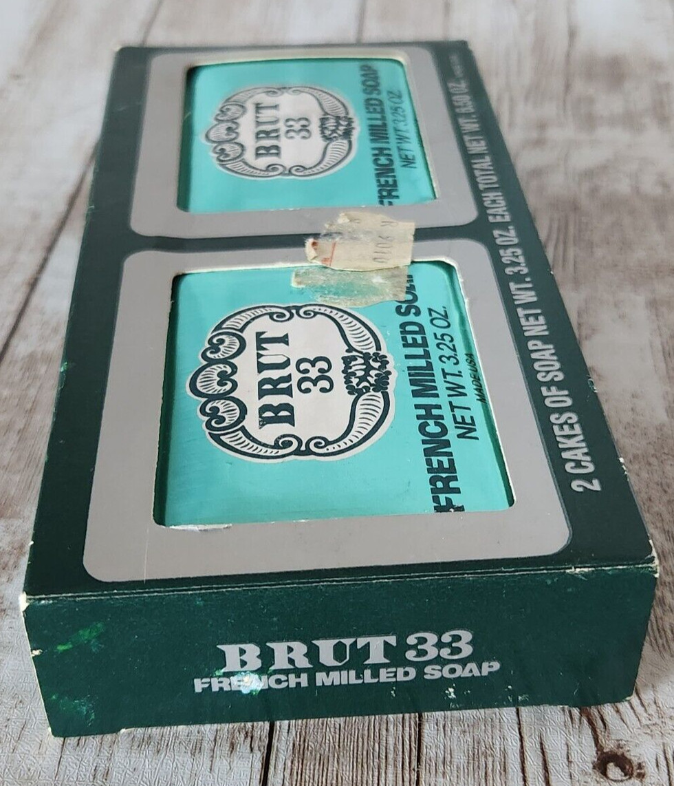 Vintage Brut 33 French Milled Soap 3.25oz 2 Cake Soaps