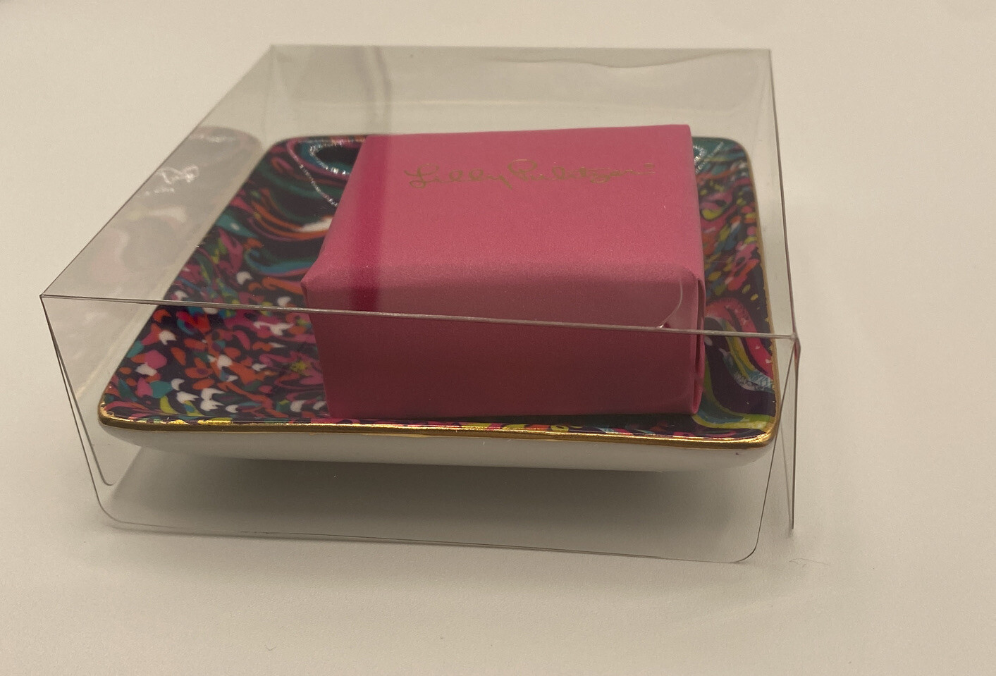 New Lilly Pulitzer SOAP & TRAY SET Featured in Beach Loot Pink Blue PERFECT GIFT