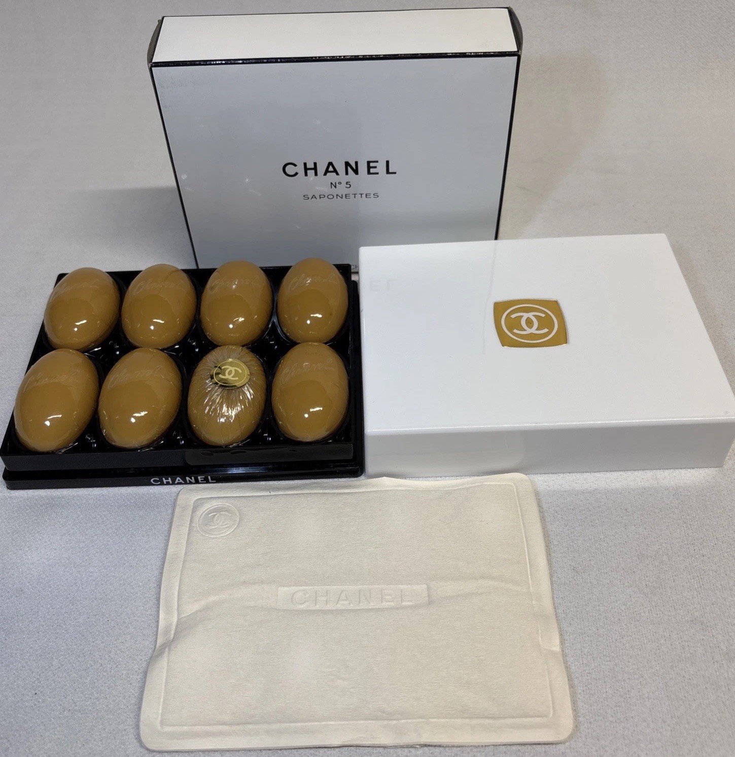 VTG Chanel No 5 Saponettes 8 Count Guest Soap Bar w/ Box 1oz Bars NOS Classic