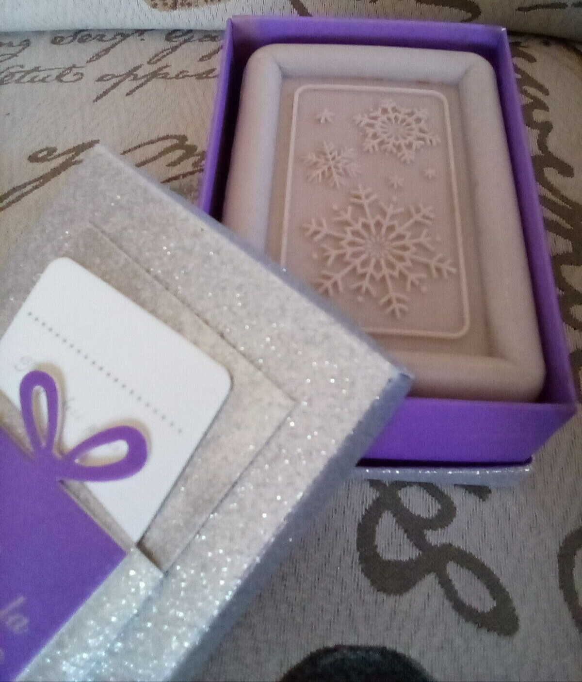 NIB ~ Winterberry “Snowflake” GLYCERIN 12 oz Bar Soap in Gift (Card) Box • USA