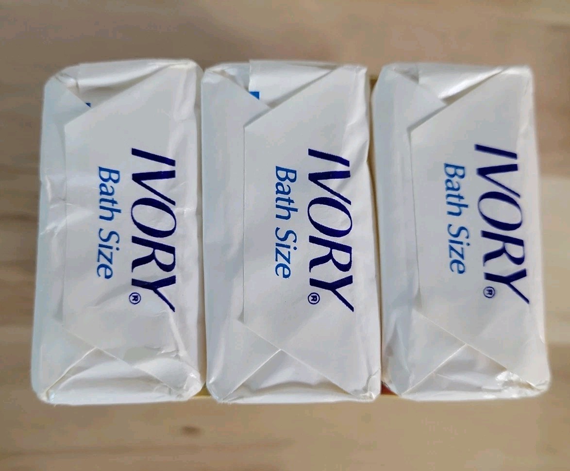 3 Bar Pack Vintage Ivory Soap Bars Bath Size 4.5 oz Each 99.44 % Pure It Floats