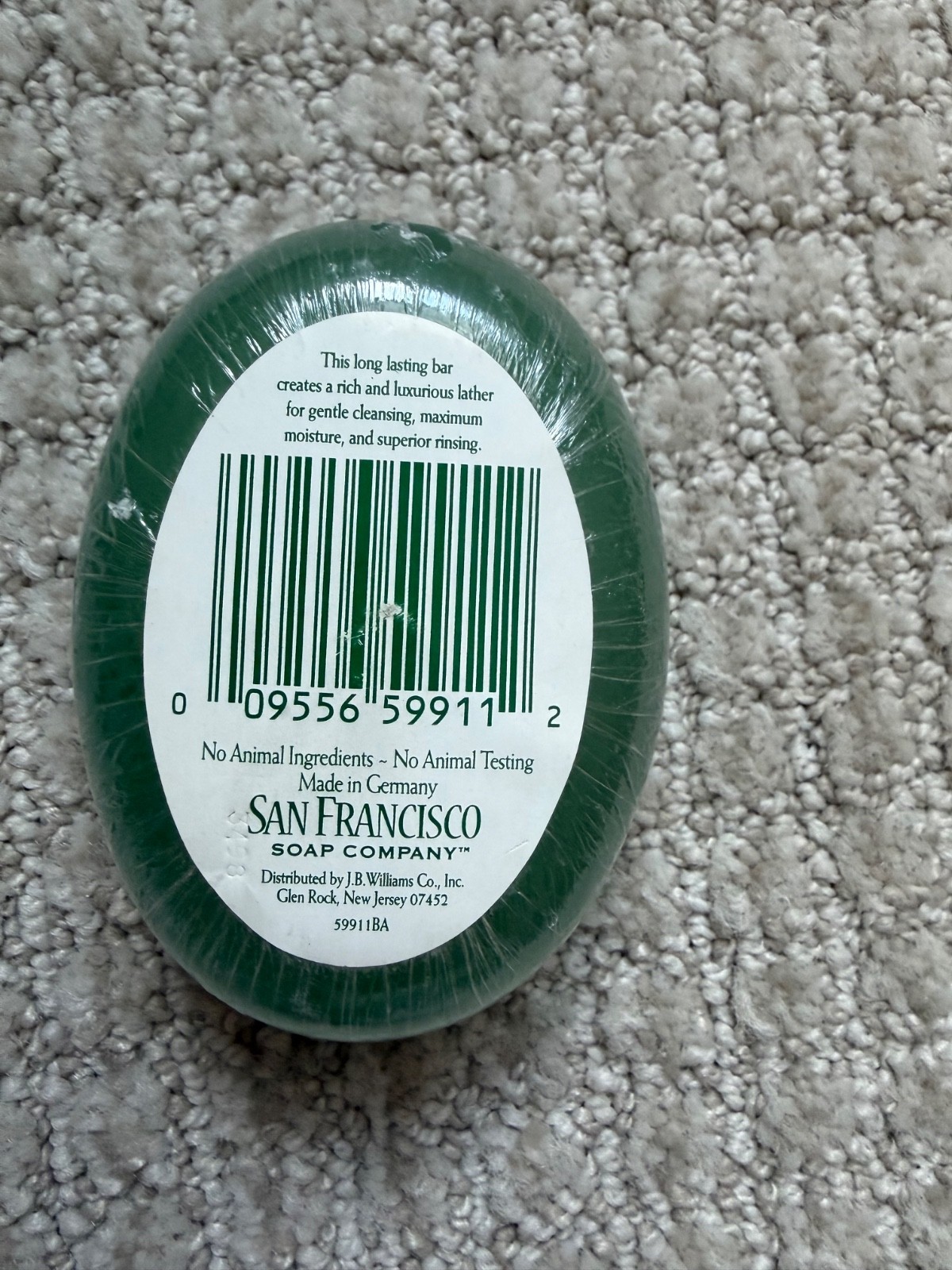 VTG San Francisco Soap Co Glycerin 4.2 oz Fruit Temptations Kiwi-Mango Bar