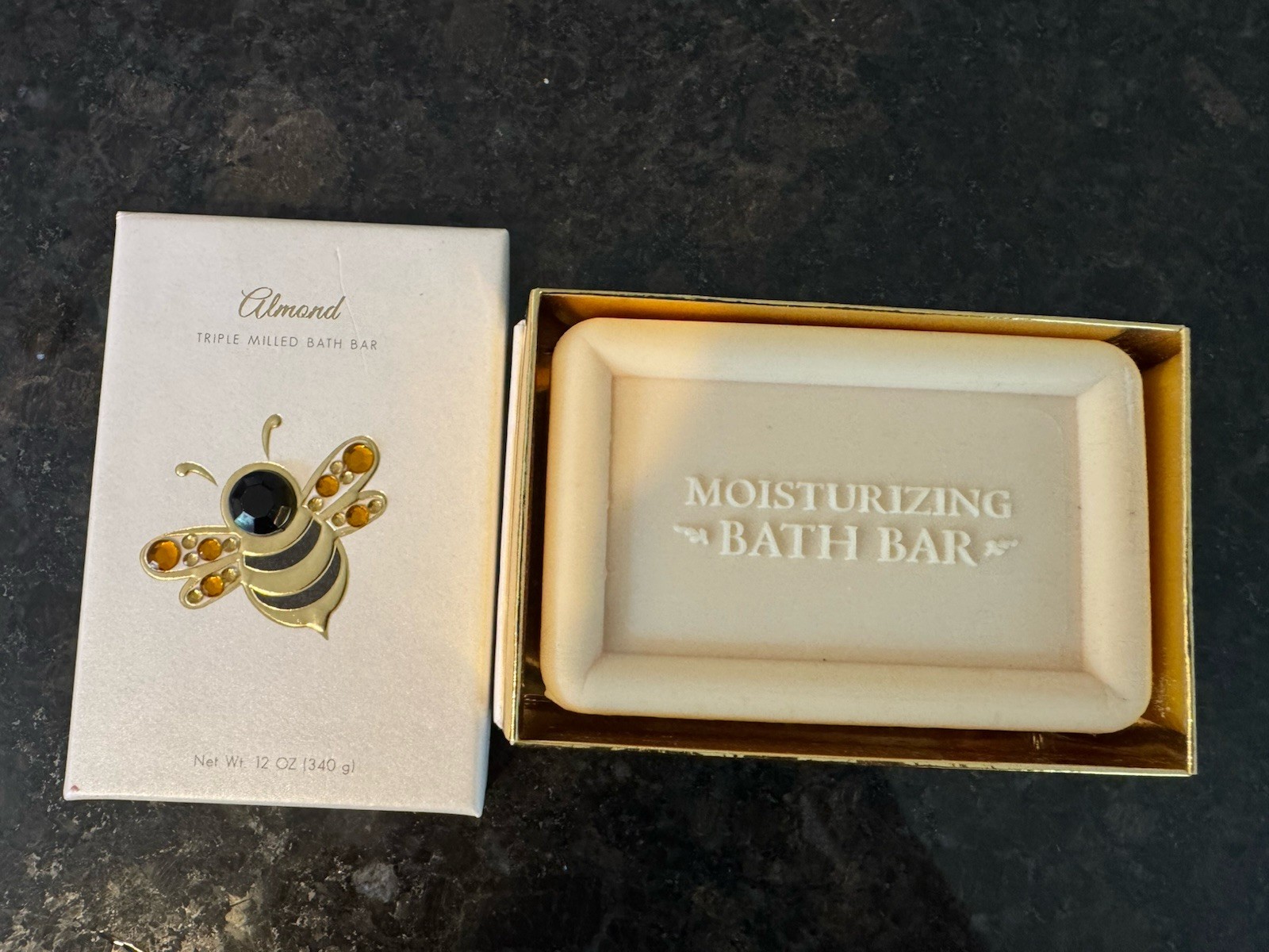 CST Fall River Jeweled Bee Almond Triple Milled Bath Bar 12 Oz Gorgeous Box NEW