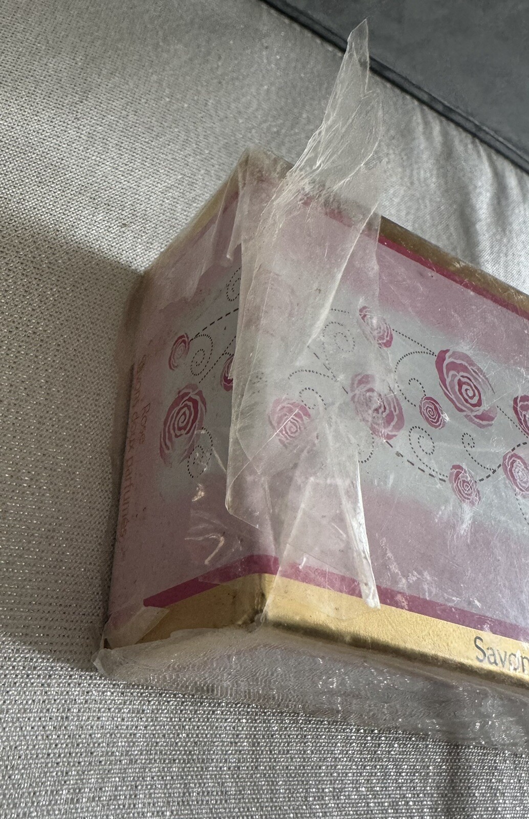 Roger & Gallet ROSE Gentle Perfumed Soaps (3x 100g) New Sealed