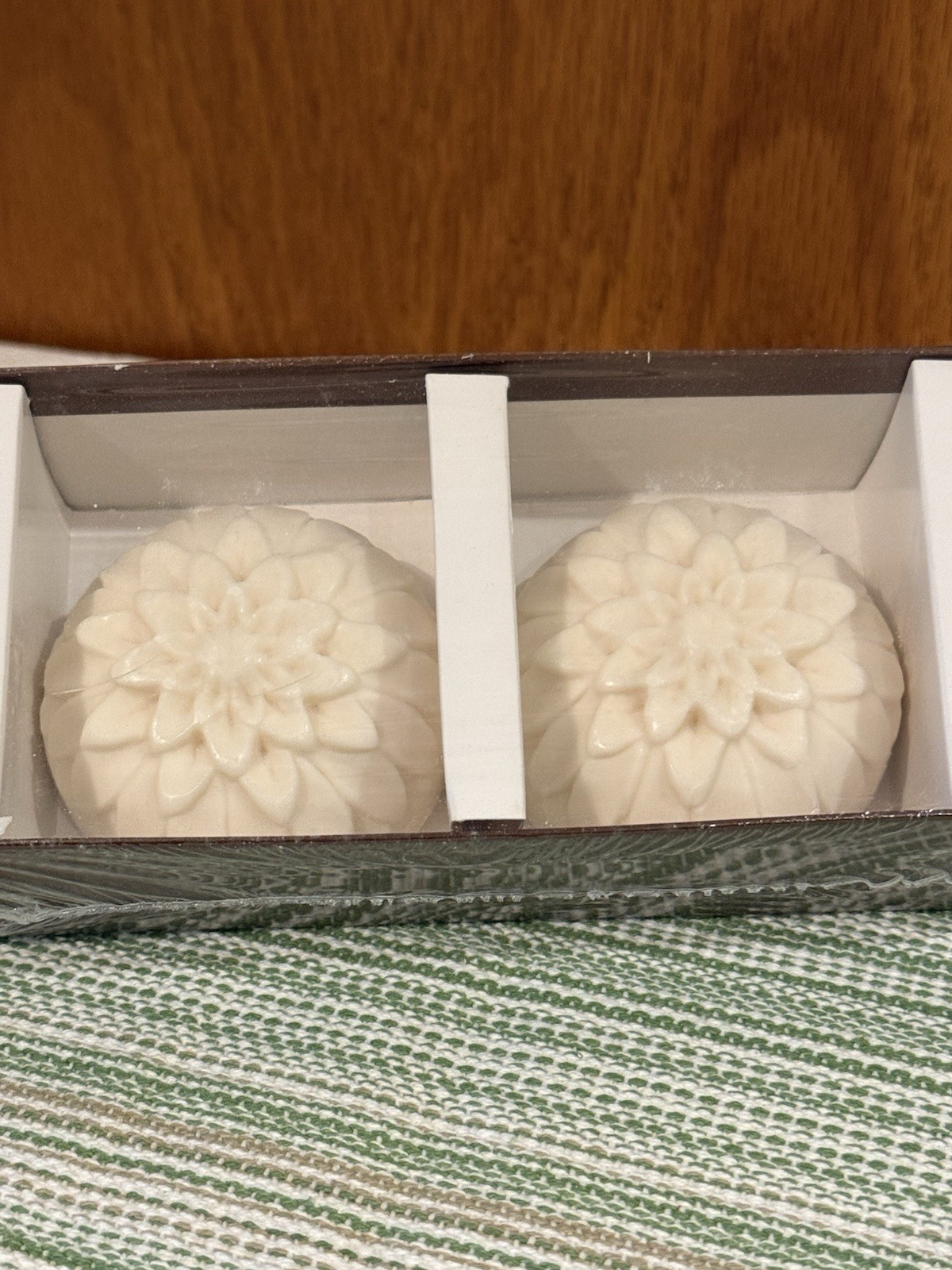 L’Erboristica Athena’s Patchouli & Neroli Vegetable Decorative Soap Set (2x100g)