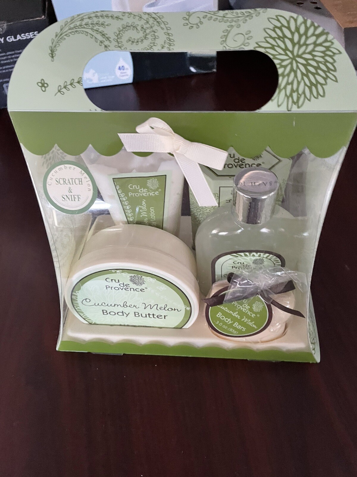 BATH SET Cru de Provence Lot of 5Lotion,Body Butter,Foot Soak,Soap, Body Scrub.