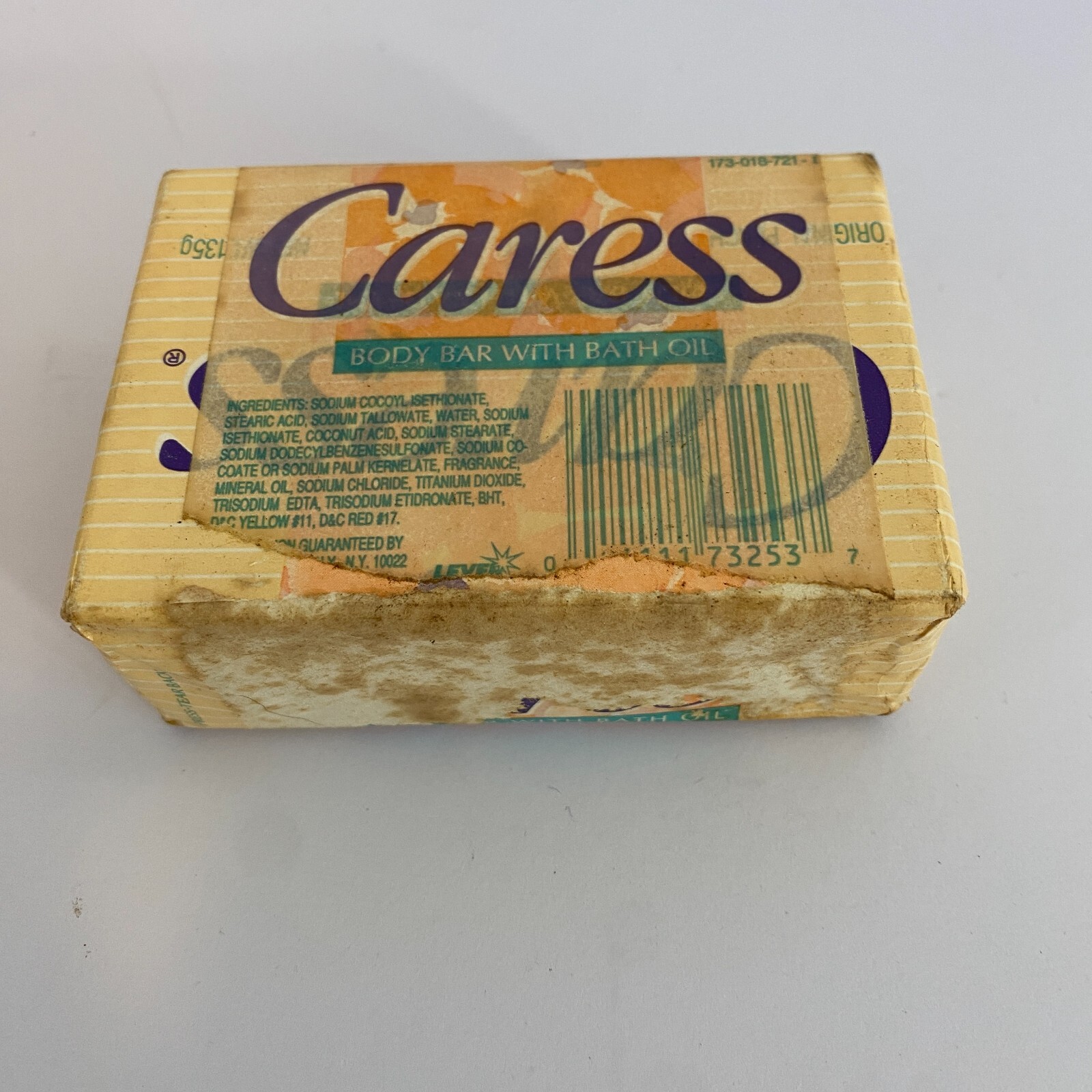 Caress Body Bar with Bath Oil Original Peach 4.75 oz Vintage One Bar
