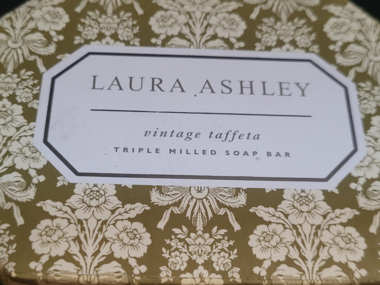 Laura Ashley Womens “Vintage Taffeta” 8.8oz Triple Milled Pure Vegetable Soap