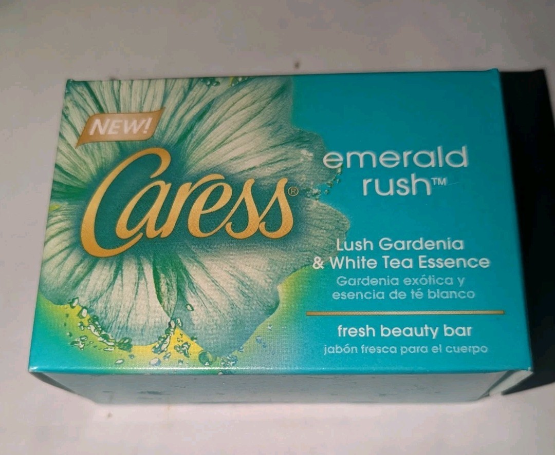Caress Emerald Rush Beauty Bar Lush Gardenia & White Tea NEW 1 Bar