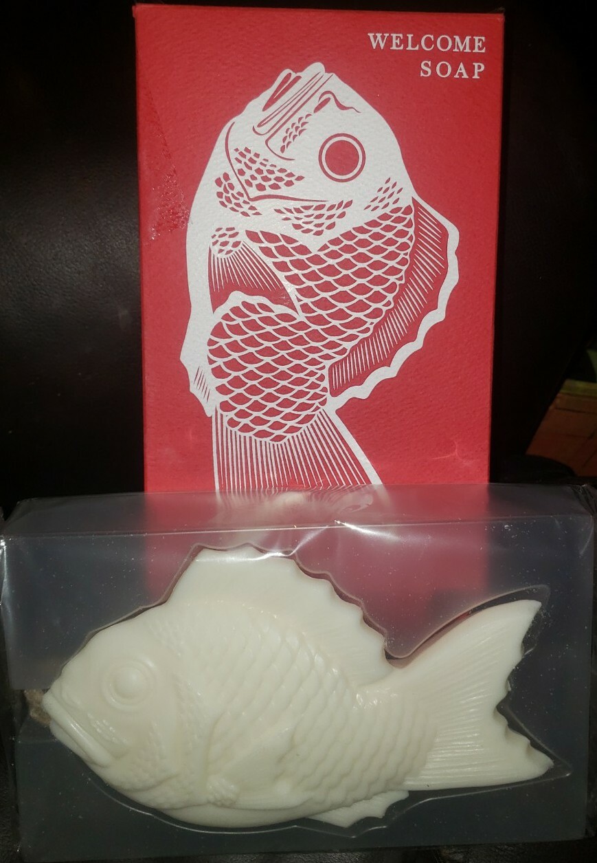 Tamanohada Welcome Soap Yuri Lottery Lily 345g White 180x115x45mm