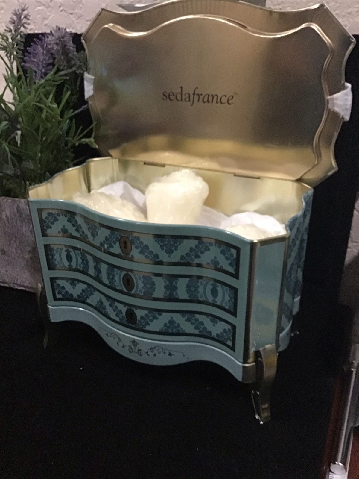 Metal Tin Box With Perfumed Soap By Seda France, Unique Gift . Selling Inventory