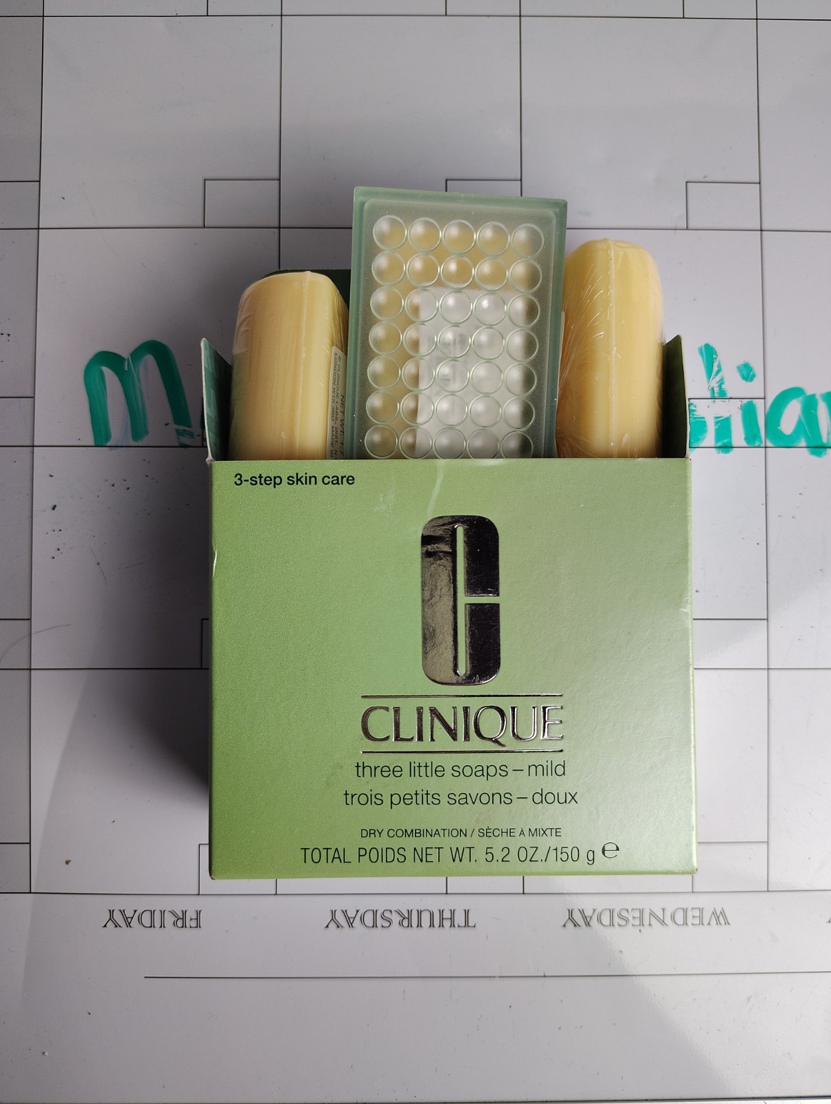 Clinique 3 Little Bar Soap – Mild – Type 2 – Dry Combination w/ Soap Dish NOS