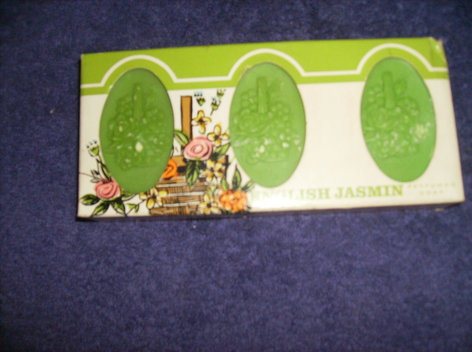 NEW GREEN ENGLISH JASMINE PERFUMED SOAP BAR BOX/3 NEW IN BOX MADE IN USA GIFT