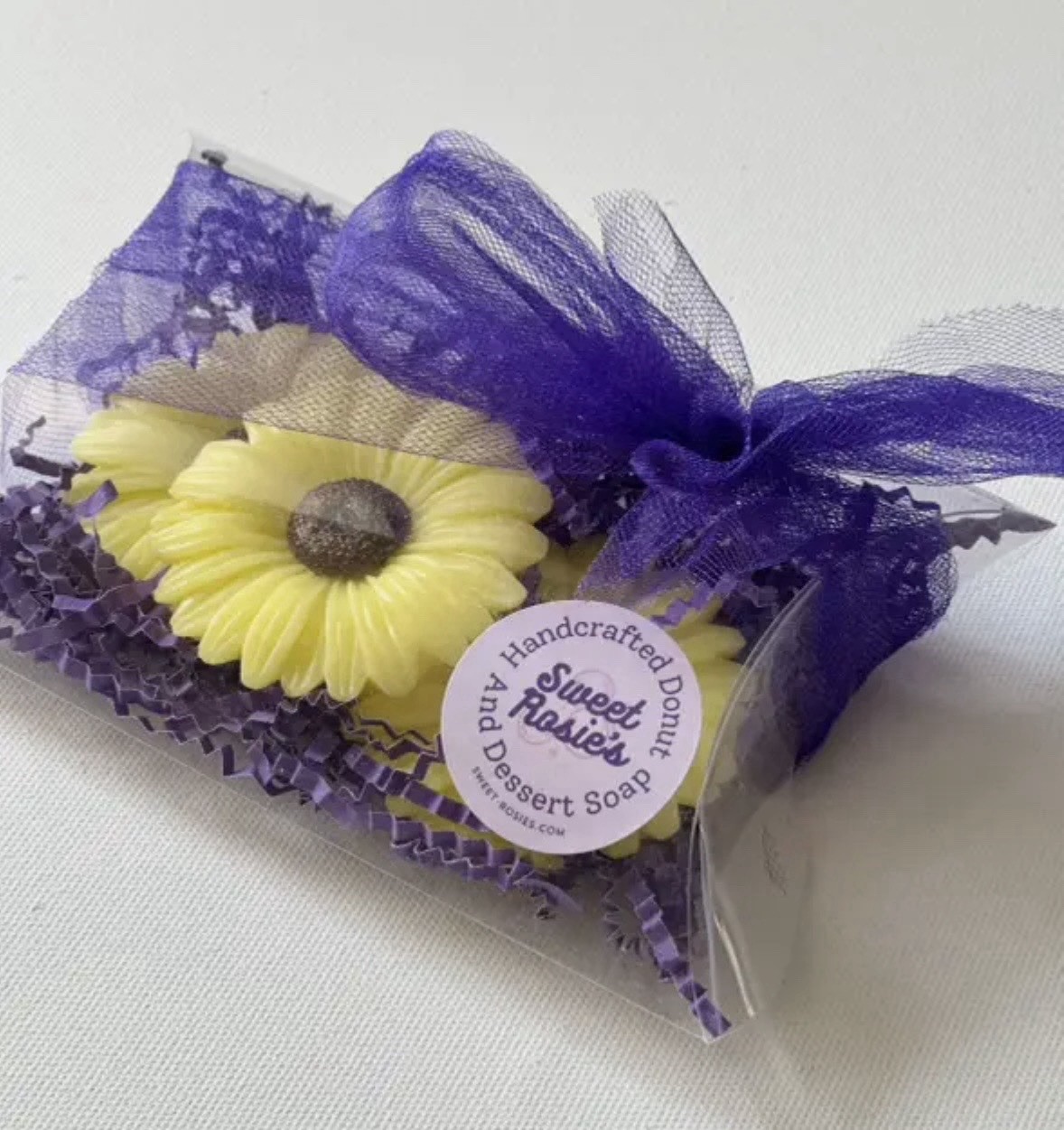 Sweet Rosie’s Handmade Daisy Flower Soap Gift Set Fresh Scent 3 x 1.3oz