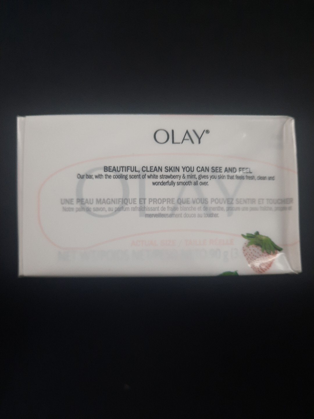4 Bars OLAY Fresh Outlast WHITE STRAWBERRY & MINT Bath Soap Bars 3.17 oz each