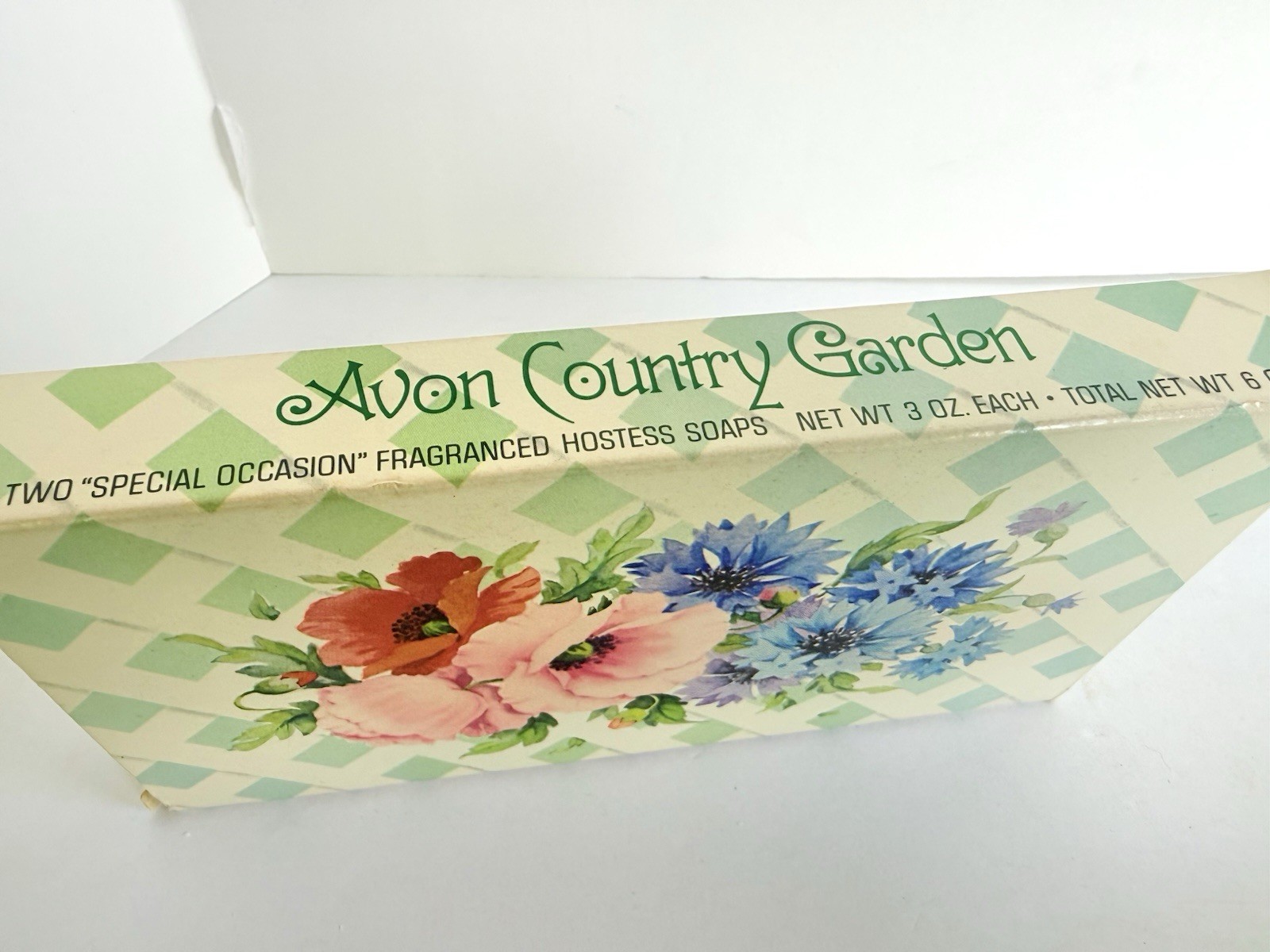 Vintage Avon Soaps Lot – Nesting Heart love Soaps & 2 Garden Floral Soaps – NEW