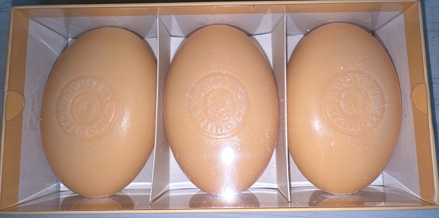 Asquith & Somerset Apricot & Honey Fine Fragranced Soaps 3 x 5.3 Oz each NEW