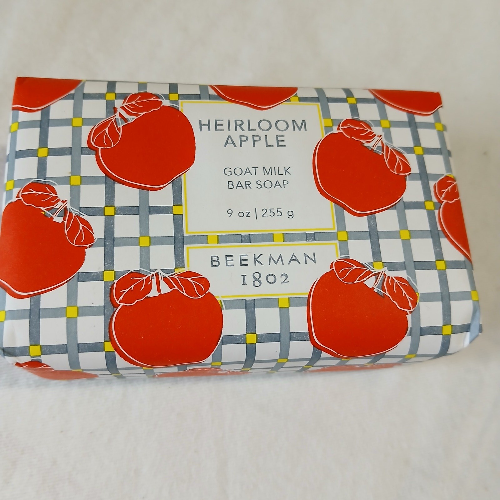 Beekman 1802 HEIRLOOM APPLE 9 oz goat milk soap made in the USA NEW