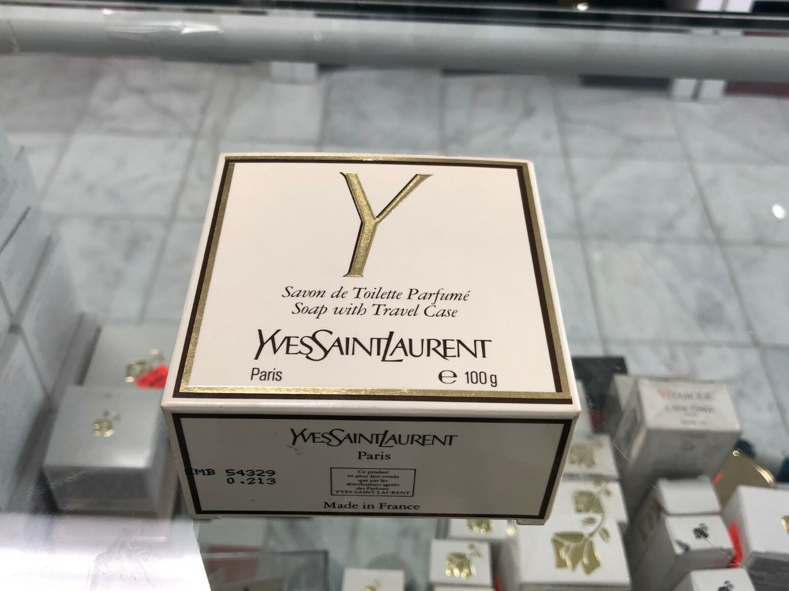 YVES SAINT LAURENT SOAP WITH TRAVEL CASE 100 G