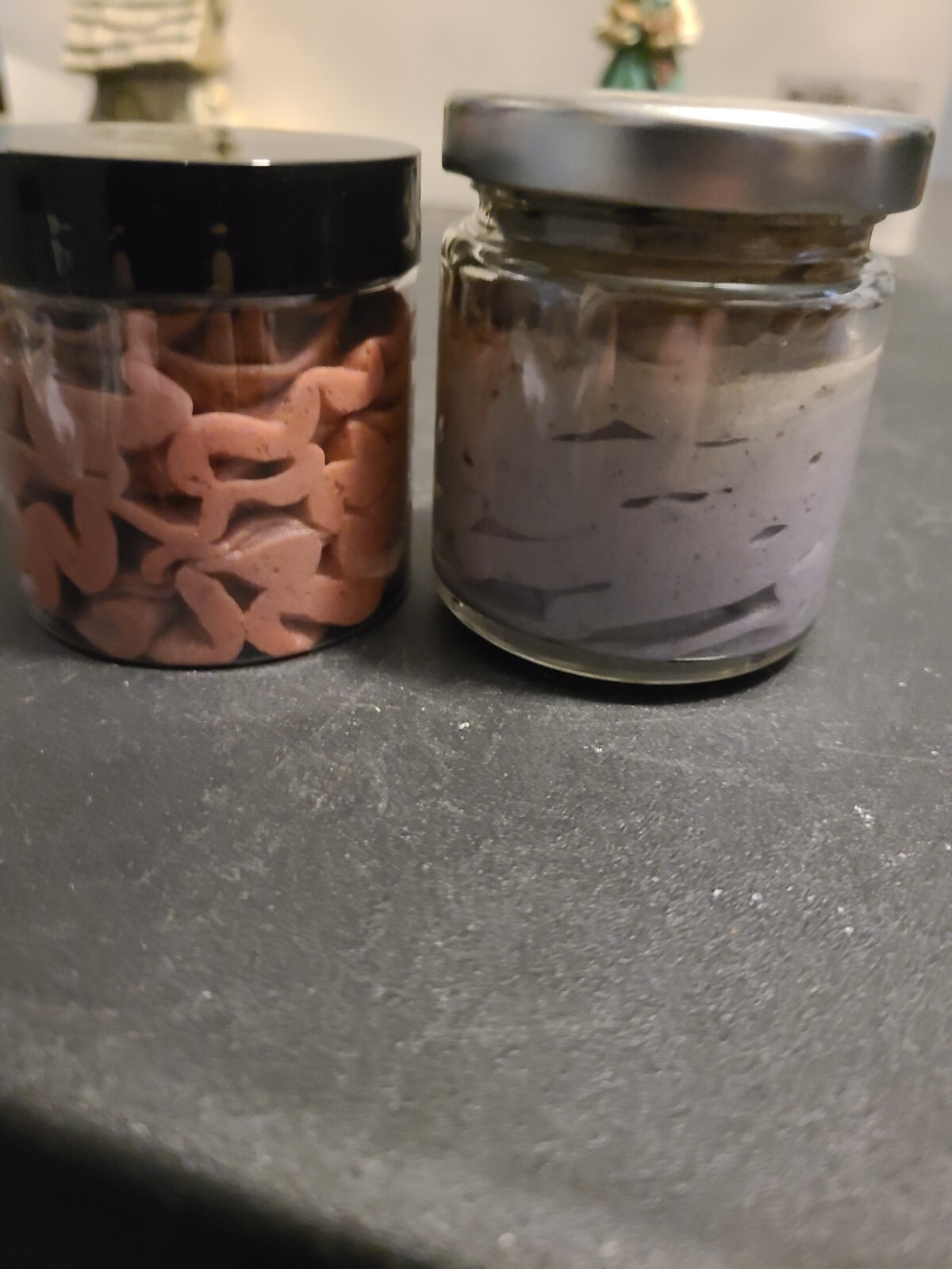 New Lot Of 2 Whipped Soaps Carmel Apple & Cashmere Plum 5 Ounces Total