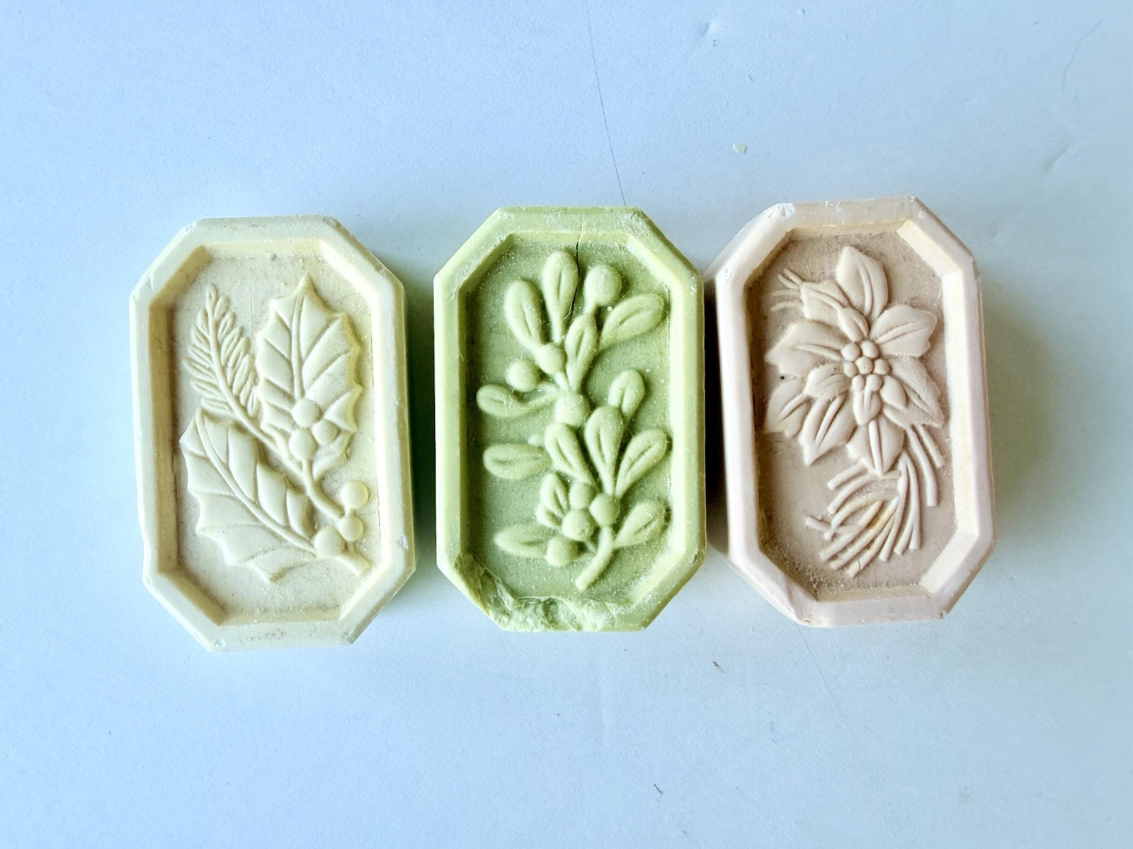 Lot of vintage avon bar soap NEW + Decorative Floral Soaps – 15 Total!