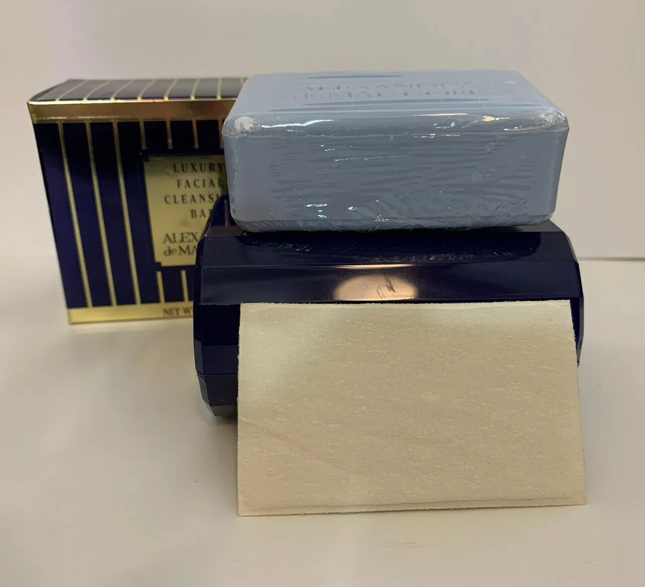 Alexandra De Markoff Luxury Facial Cleansing Bar SOAP in CASE 4.0z