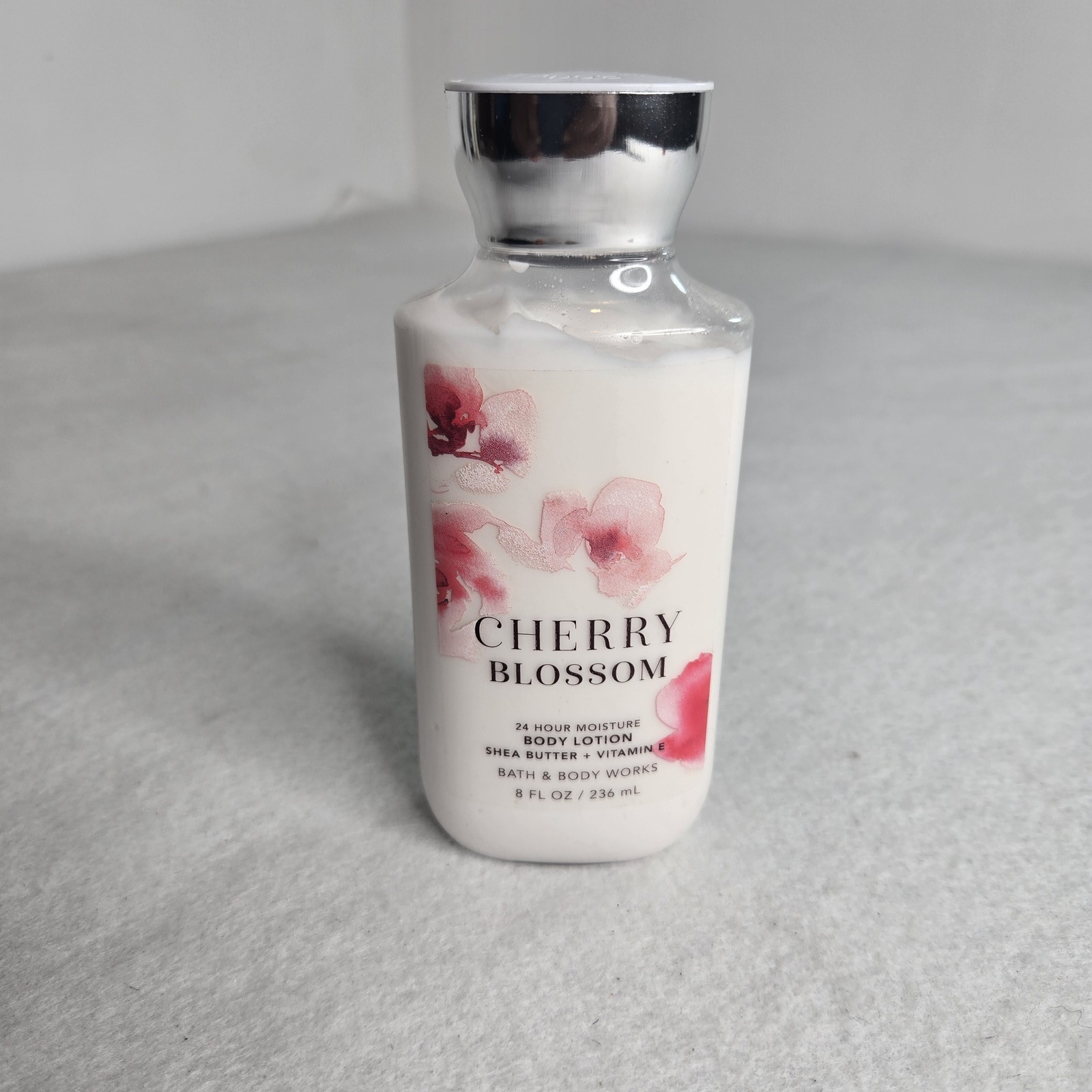 Bath & Body Works Cherry Blossom Body Lotion 8 fl oz – Shea Butter Vitamin E