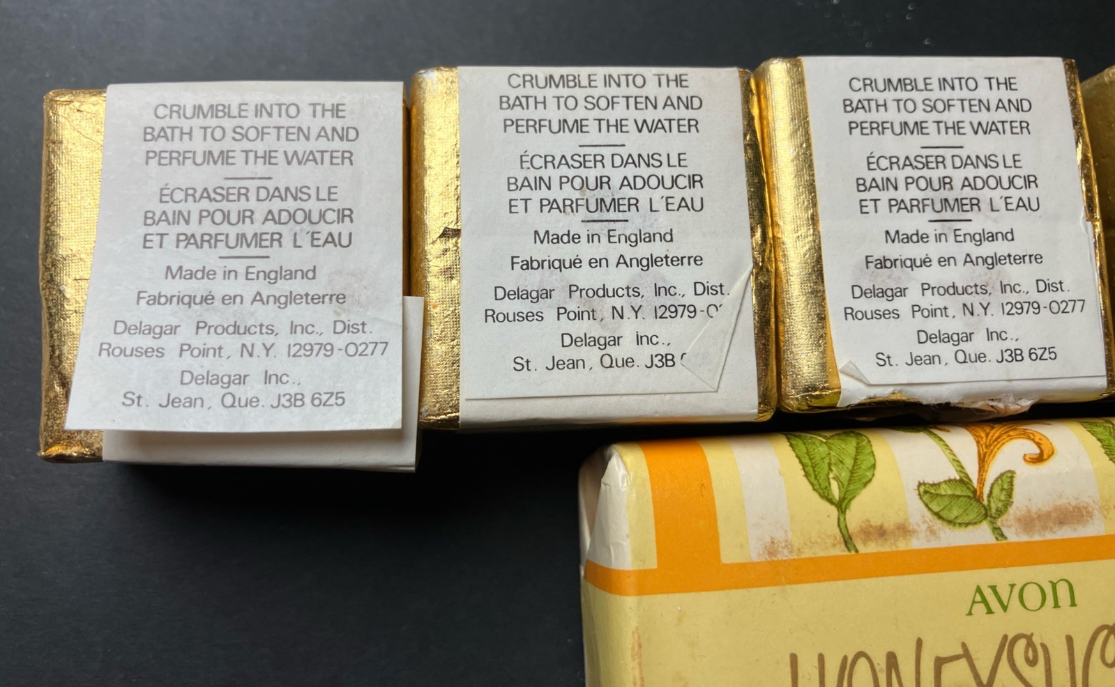 Avon Soap Honeysuckle Delagar Bath Cubes Made in England