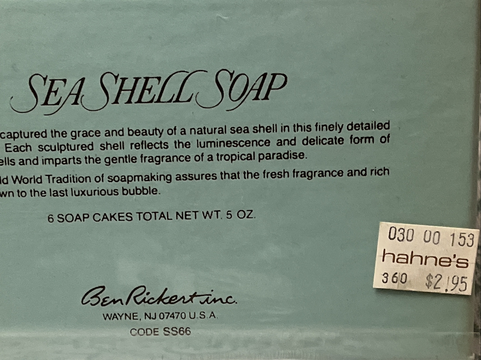 Vintage 5 Oz. Box of 6 Guest Sized Seashell Sea Shell Soap Soaps Ben Rickert New