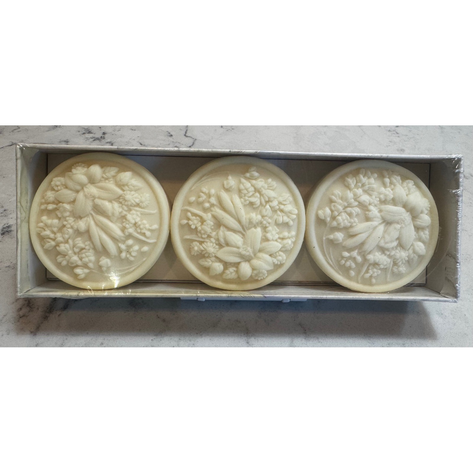 New Saponificio Artigianale Fiorentino Tuscan Lavender Soap Set of 3 Italy