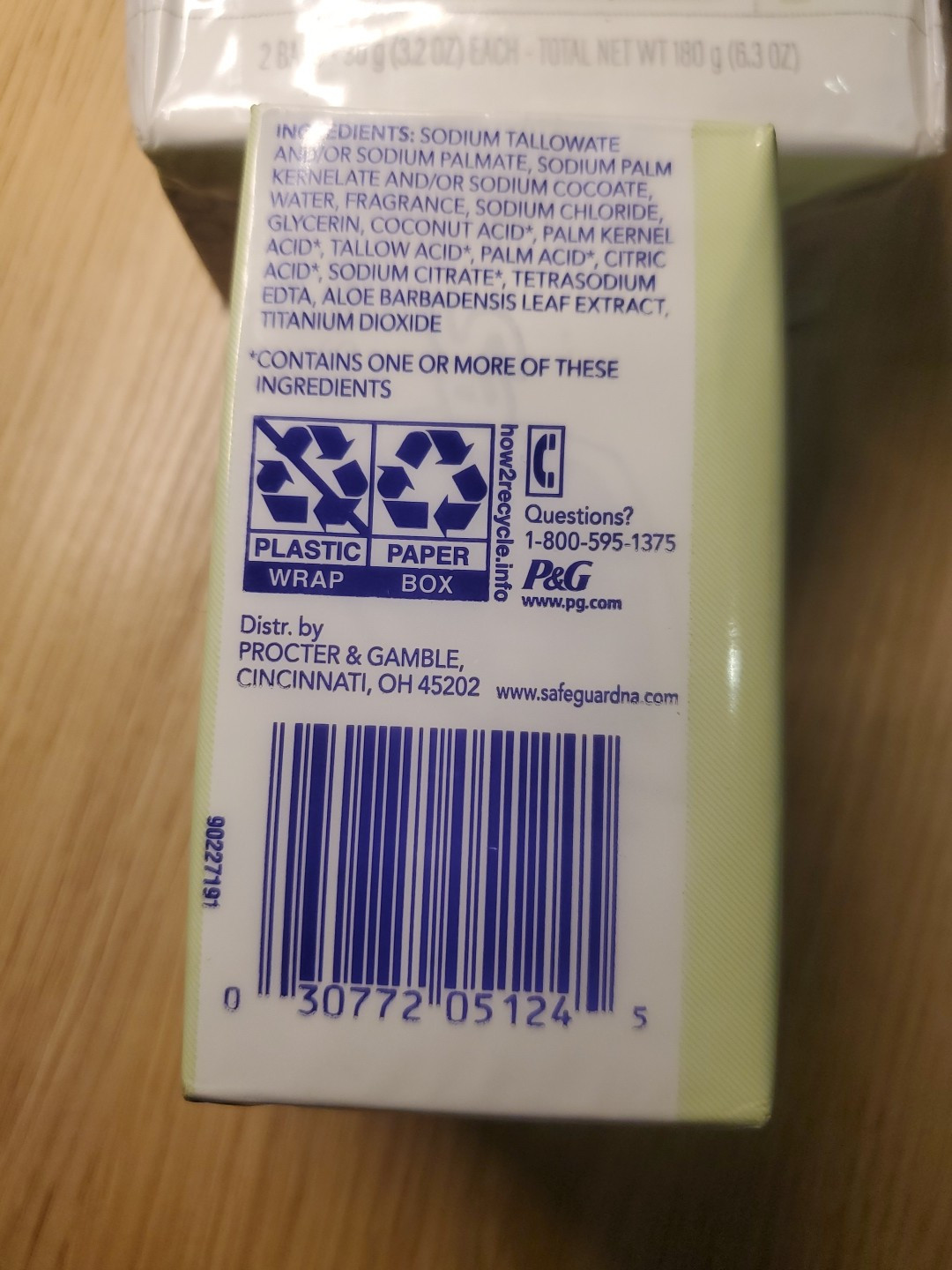 3.2oz (4 Count) Safeguard Bar Soap Fresh Clean Scent with Aloe Extract, Bacteria