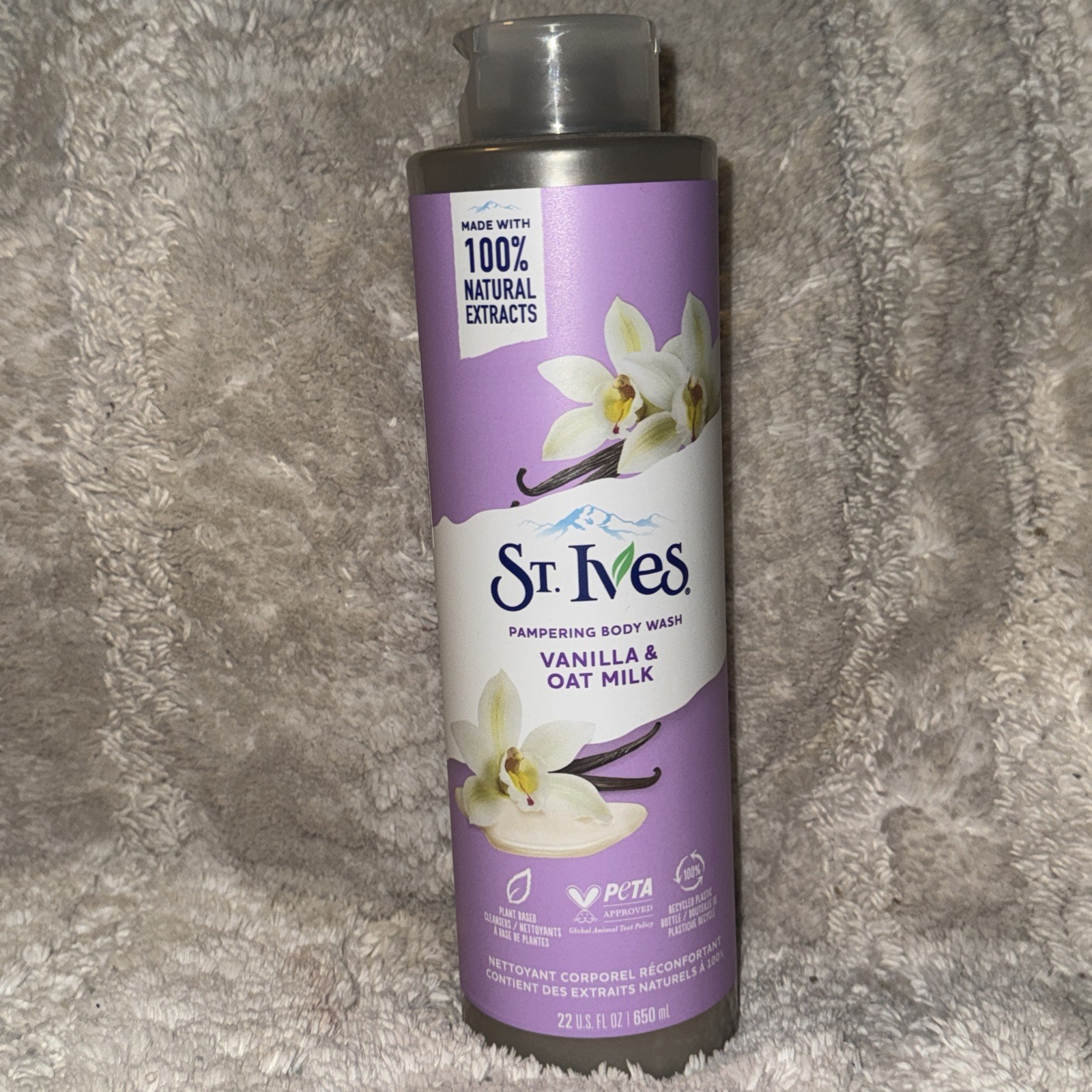 St. Ives Pampering Body Wash Vanilla and Oat Milk 22oz Plastic Bottle