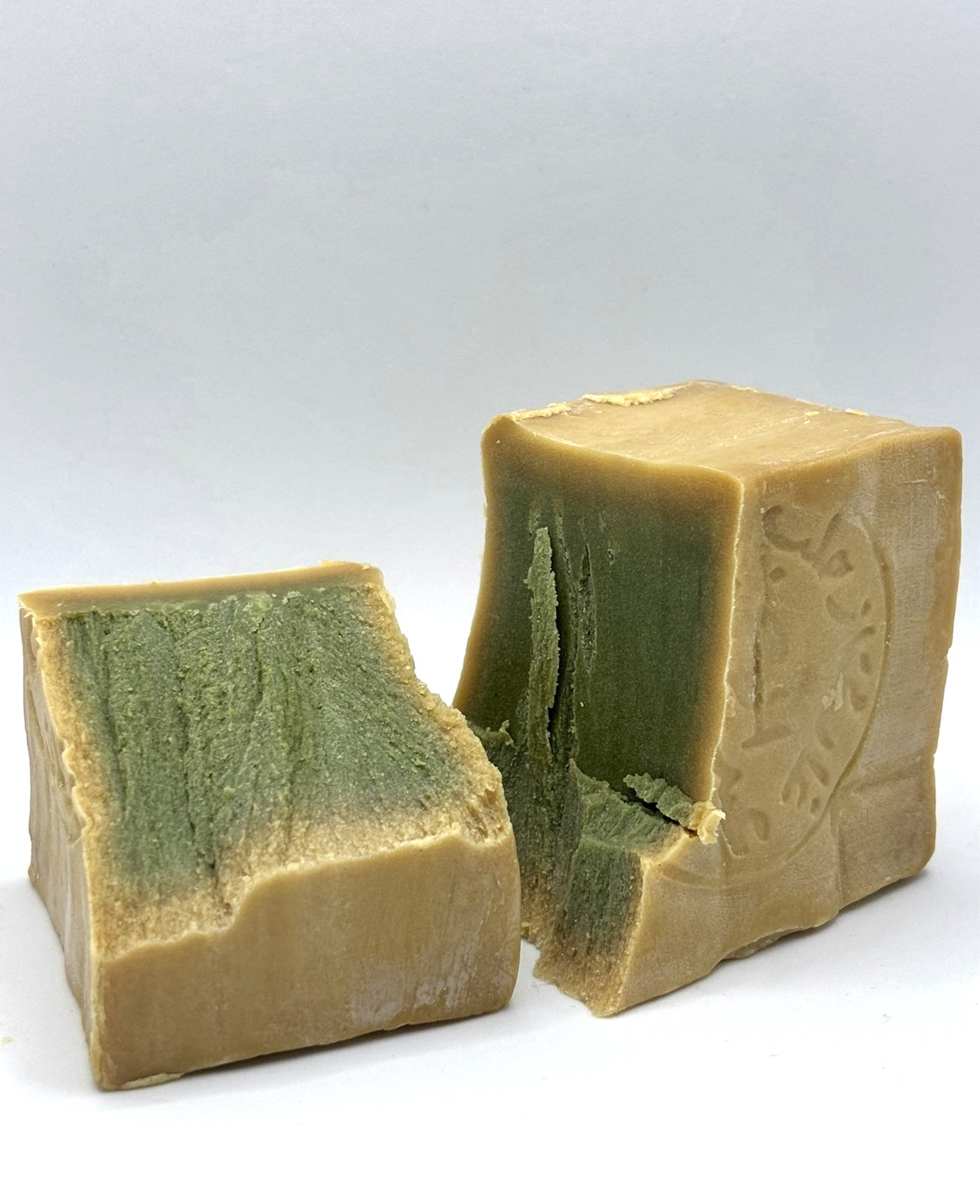 Natural Areppo Olive Oil Soap 190-200g 1 Bar Pure Olive Oil 99% Laurel 1% NEW