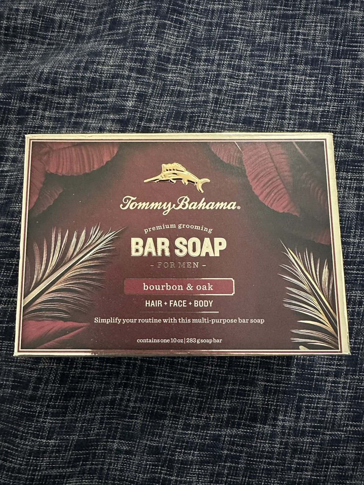 Tommy Bahama Bar Soap For Men – Bourbon & Oak – Hair / Face / Body ( 10oz )
