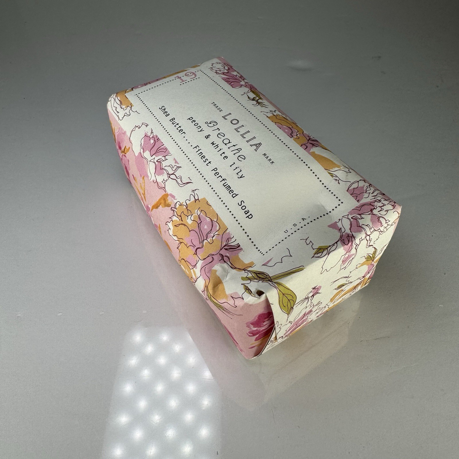 LOLLIA Breathe Peony & White Lily Shea Butter Finest Perfumed Soap 5 oz Made USA