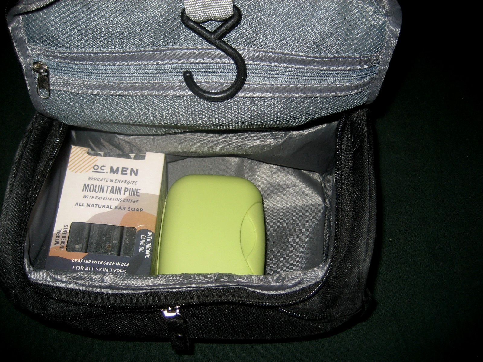 MENS TRAVEL TOILETRY BAG WITH ALL NATURAL OLIVIA 3 BAR SOAP AND CASE free ship