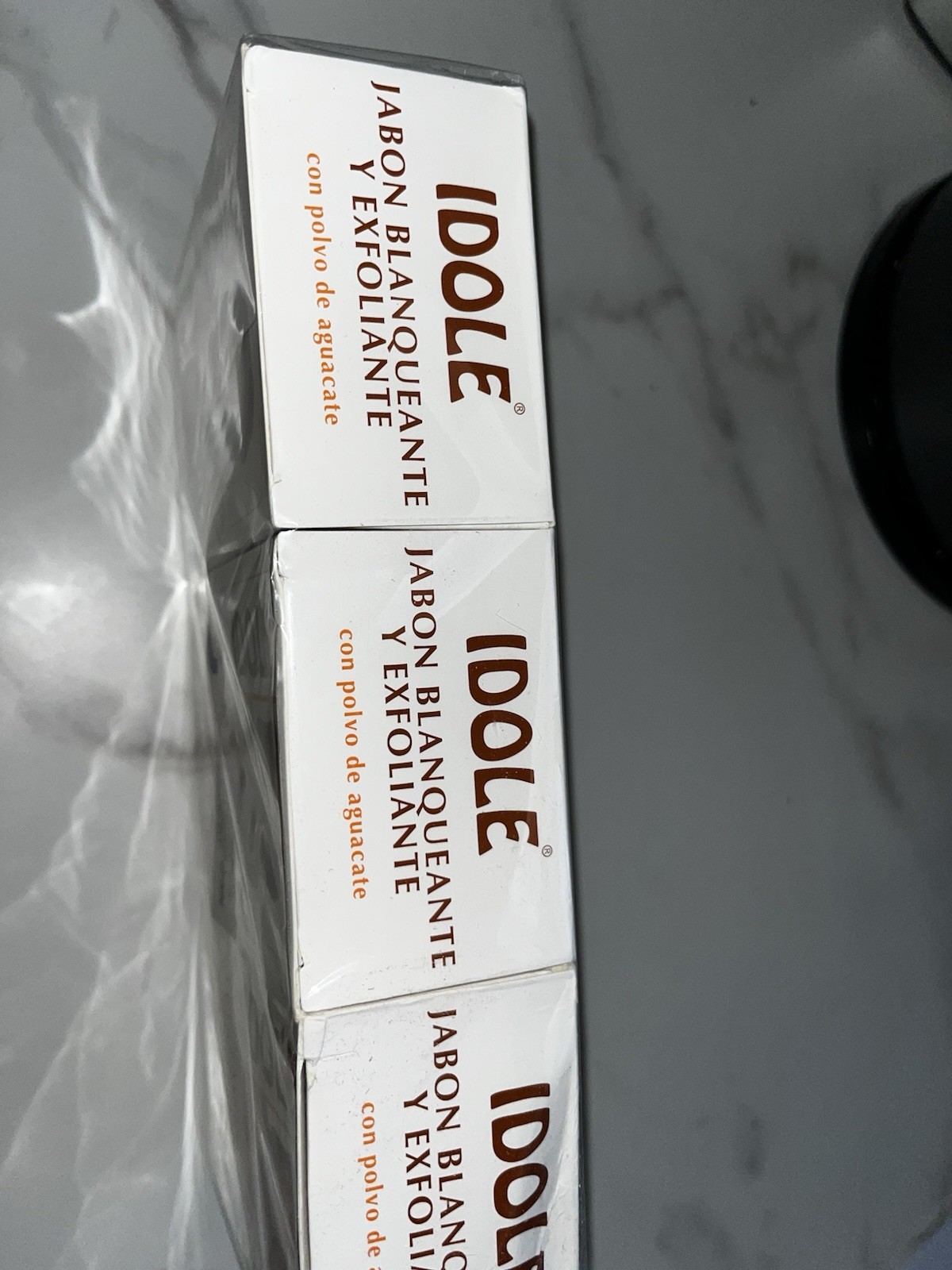 3 bar IDOLE Lightening Exfoliating Soap Bar with Avocado Powder, 7 oz