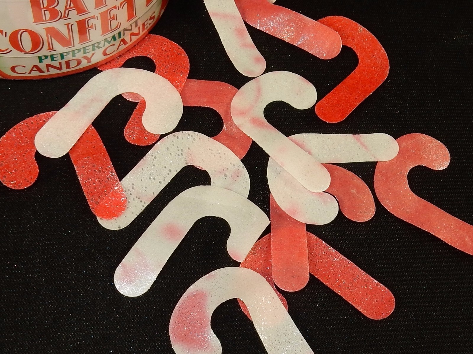 Holiday Bath Confetti ~ Candy Cane Shapes, Peppermint Scented, 41 Grams Canister